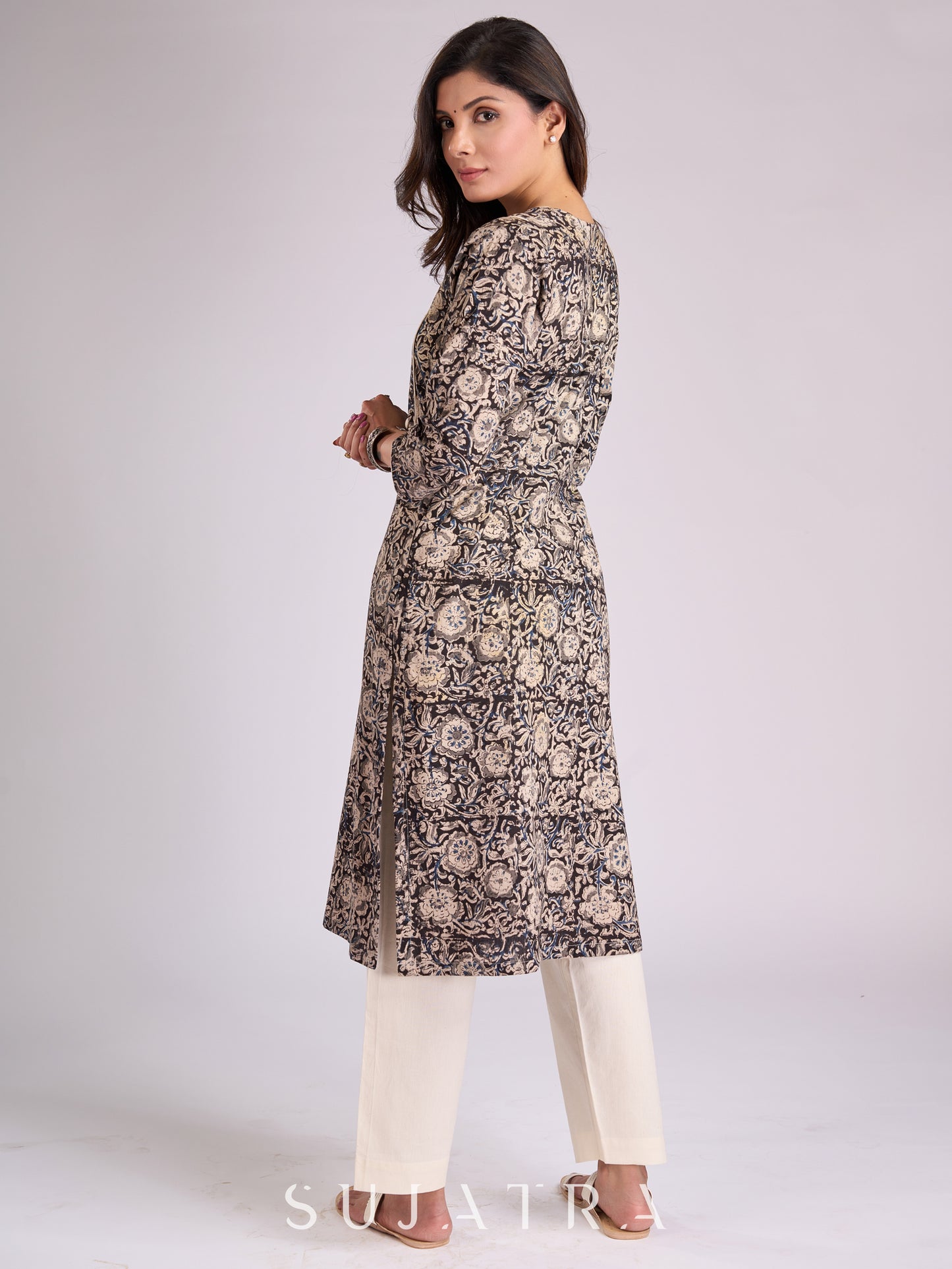 Elegant Black Kalamkari Cotton Kurta with Off-White Piping Accents