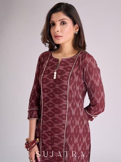 Sophisticated Maroon Ikat Cotton Kurta with Contrasting White Piping Accents