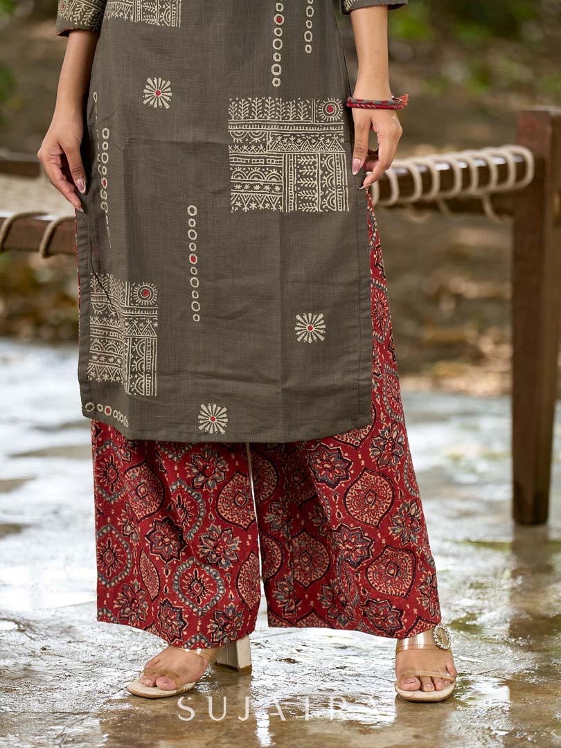 Chic Grey Cotton Kurta with Statement Abstract Hand Block Design