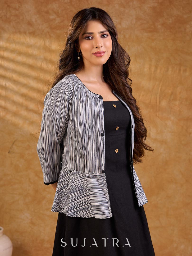 Monochrome Stripe Cotton Short Peplum Jacket