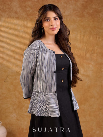 Monochrome Stripe Cotton Short Peplum Jacket