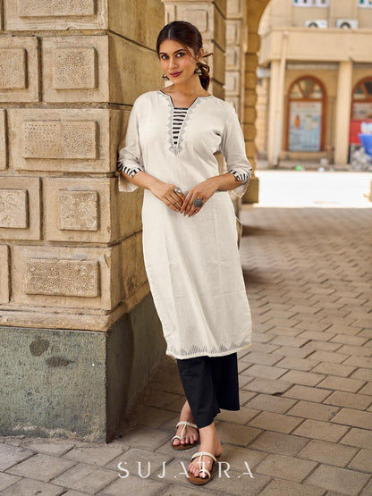 Refined Ivory Straight Kurta with Minimal Geometric Printed Neckline Highlighted with Hand Painting