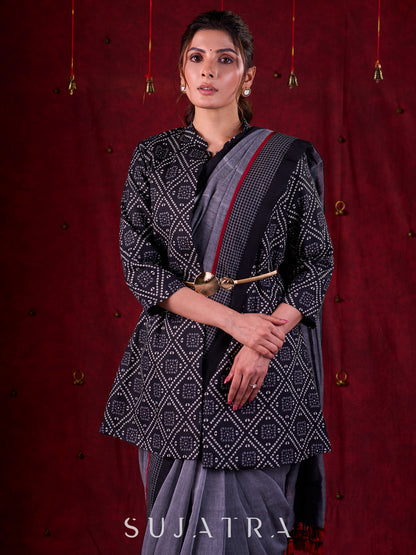 Grey Mul Cotton Saree with Checkered Border & Red Tassel Detailing