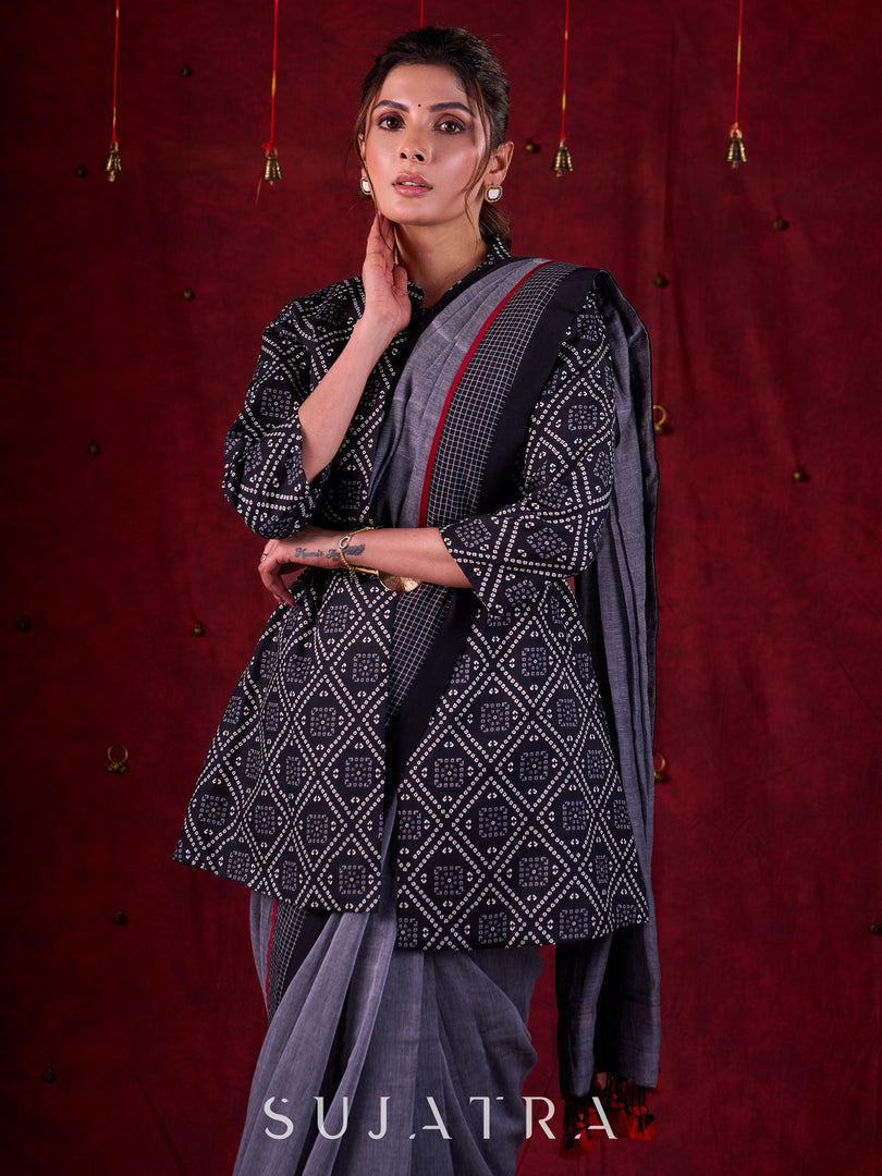 Black Artisanal Bandhani Printed Jacket in Viscose with Mandarin Collar Detailing