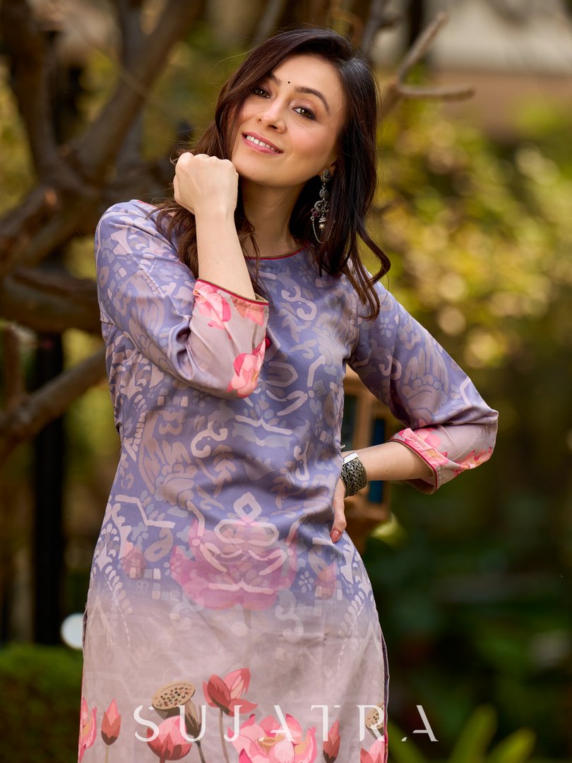 Chic grey kurta adorned with artistic abstract Pichwai print