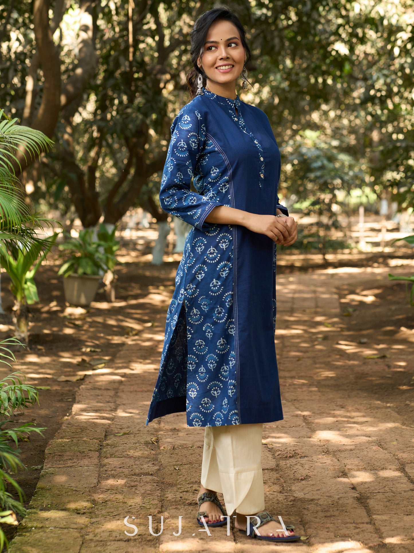 Indigo Allure Straight Kurta with Side Panels & Sleeves Adorned with Delicate Kantha Stitch detailing on Princess Line and Sleeves