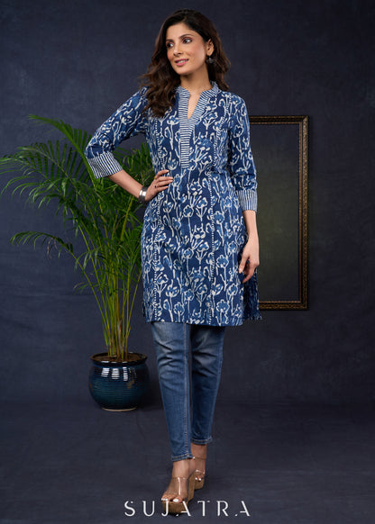 Comfortable Indigo Cotton Tunic With A Relaxed Fit