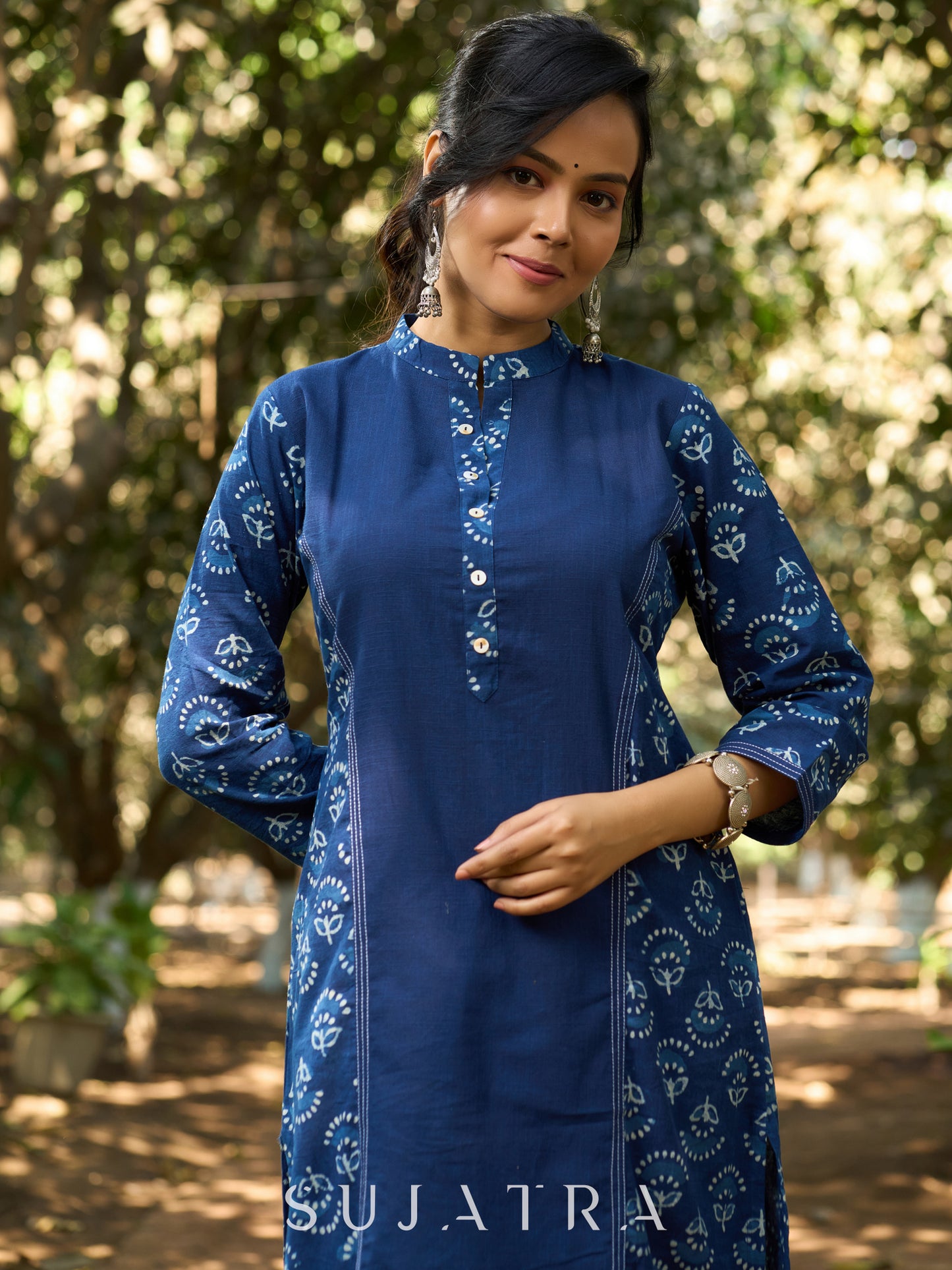 Indigo Allure Straight Kurta with Side Panels & Sleeves Adorned with Delicate Kantha Stitch detailing on Princess Line and Sleeves