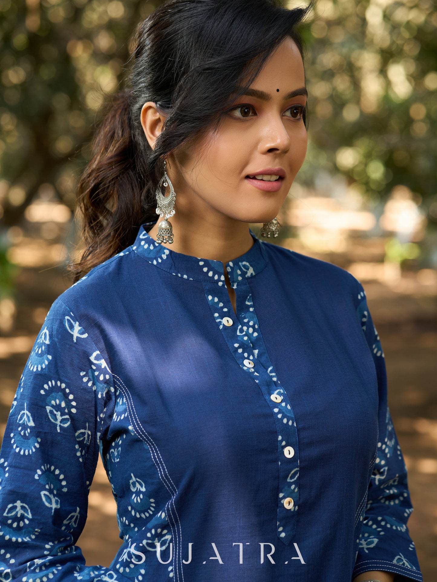 Indigo Allure Straight Kurta with Side Panels & Sleeves Adorned with Delicate Kantha Stitch detailing on Princess Line and Sleeves