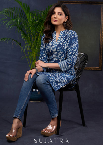 Comfortable Indigo Cotton Tunic With A Relaxed Fit