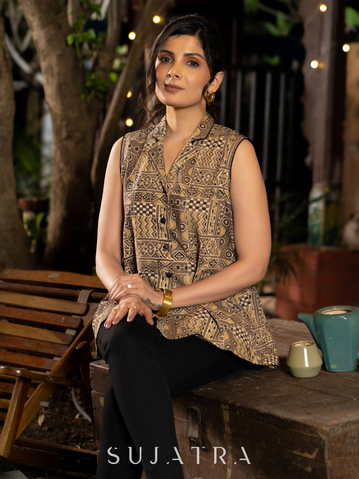 Dussehra Sale — Minimal Sleeveless Kalamkari Shirt in Brown