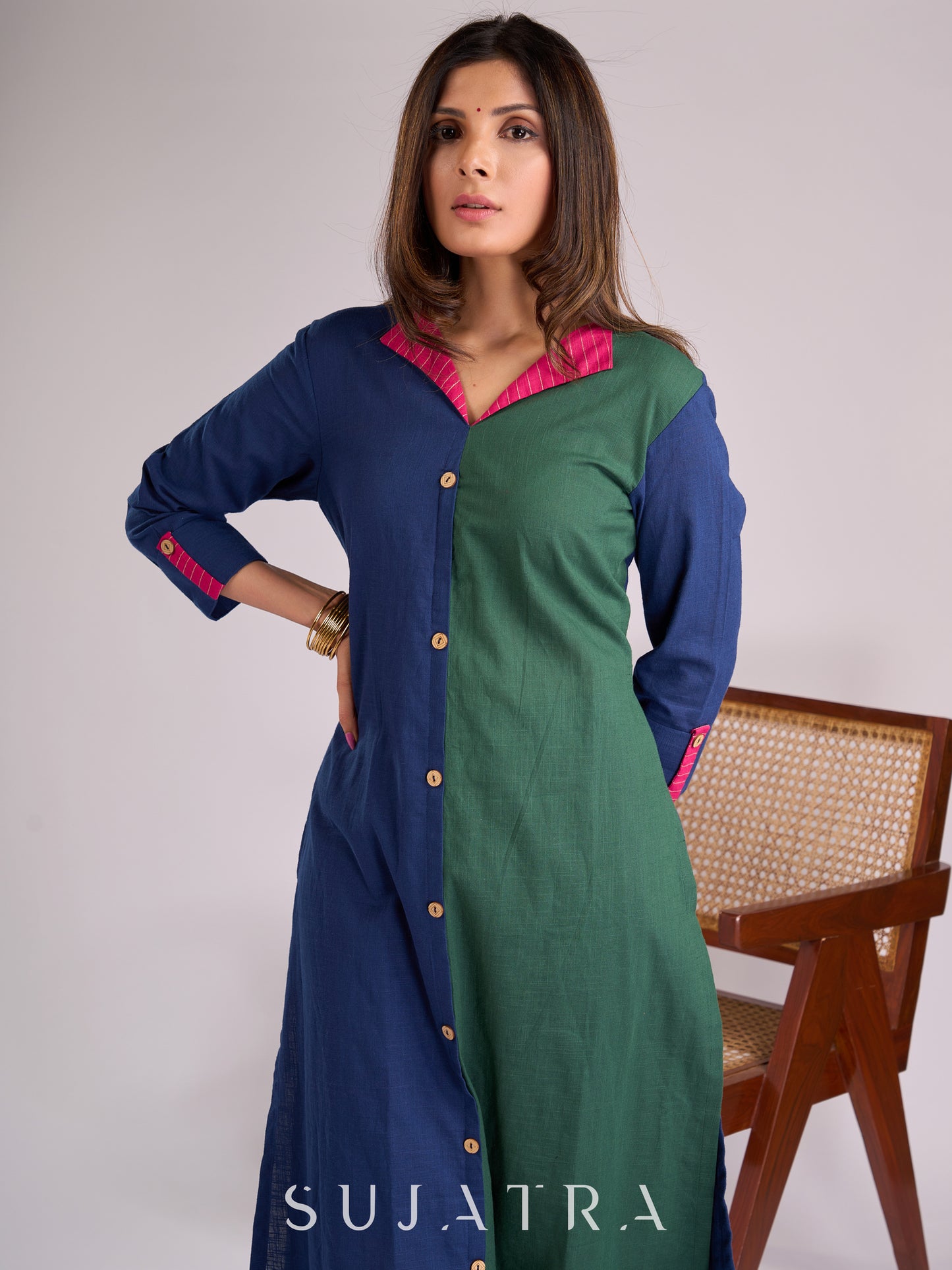 Striking Navy Blue & Green Dual-Tone Kurta with Contrasting Pink Collar