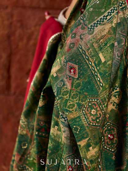 Sophisticated Dark Green Viscose Printed Saree with Diamond-Studded Border & Pallu