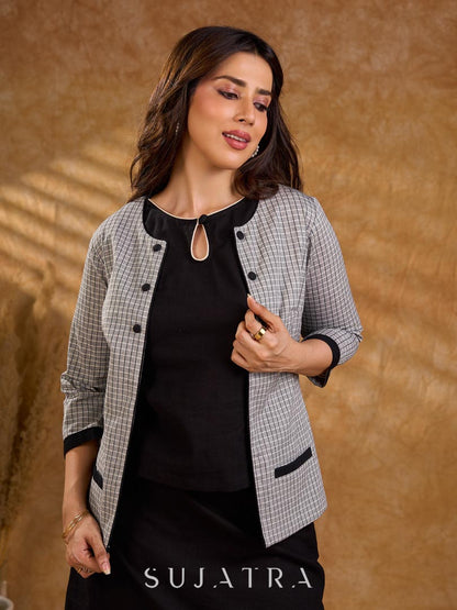 Tailored Grey White Ikat Cotton Cropped Jacket with Front Pockets and Black Border Detail