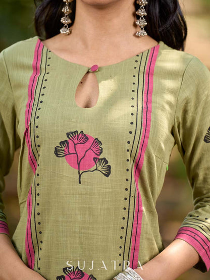Radiant Mint Green Cotton Kurta with Minimal Floral Hand Block Motifs and Magenta Detailing