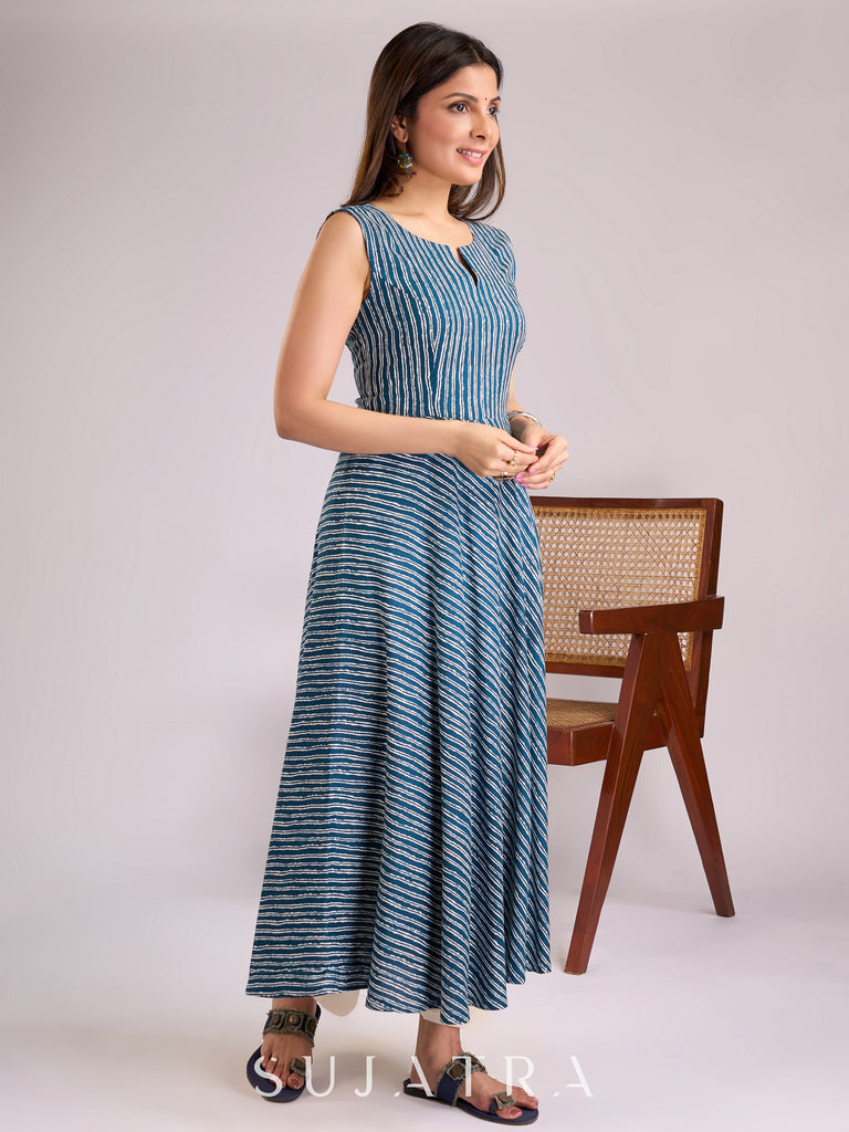 Graceful Blue Striped Viscose Flared Sleeveless Kurta