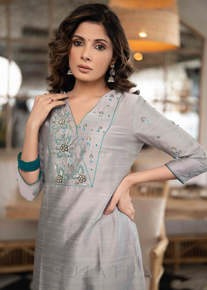 Elegant Grey Cotton Silk Kurta With Turquoise Embroidery On Yoke