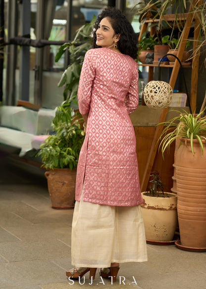 Graceful foxy pink banarsi Kurta