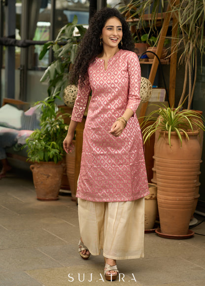 Graceful foxy pink banarsi Kurta
