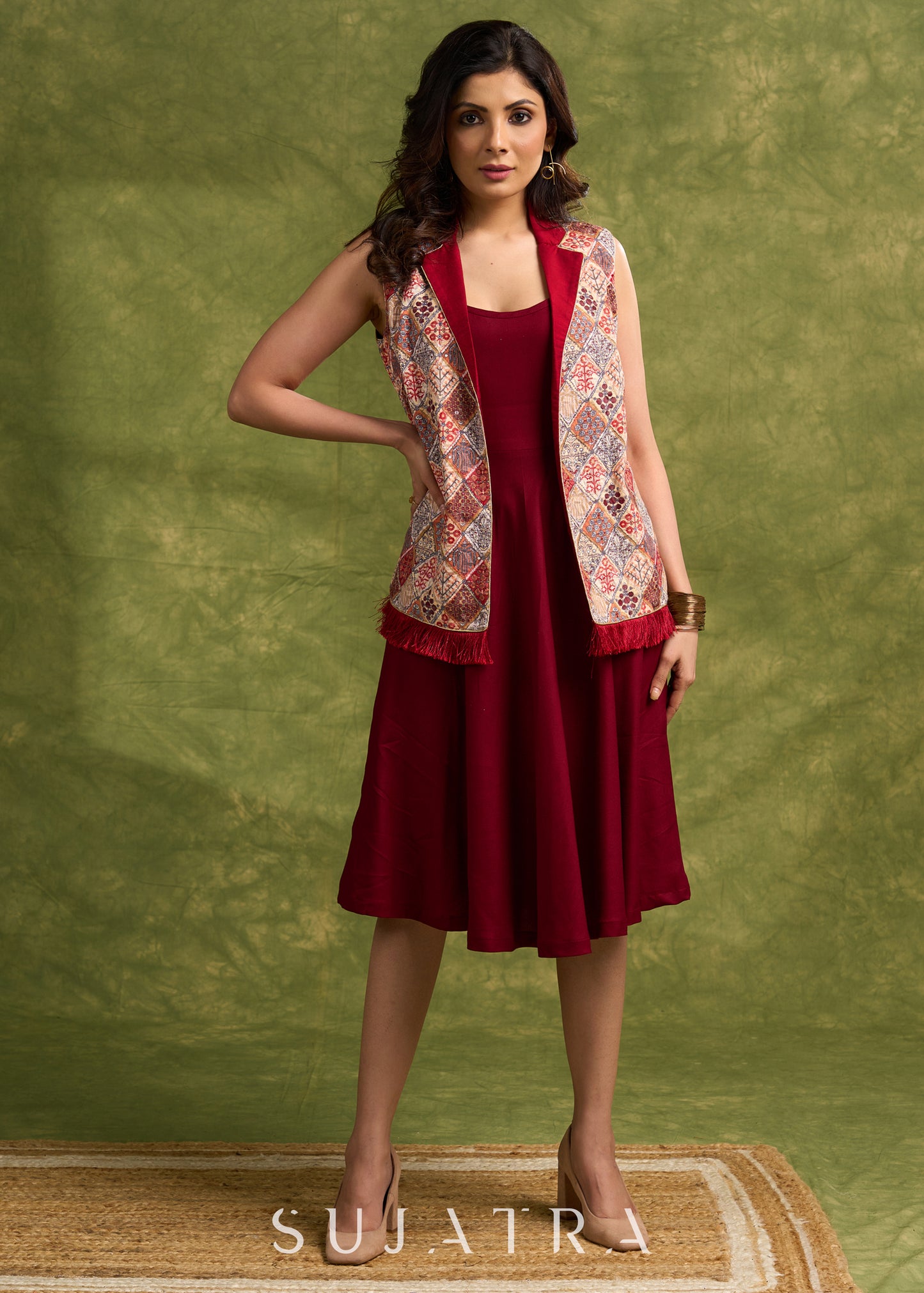 Elegant Fusion Of Ivory & Maroon , Self Embroidered Sleeveless Jacket With Silk Collar - Dress Optional