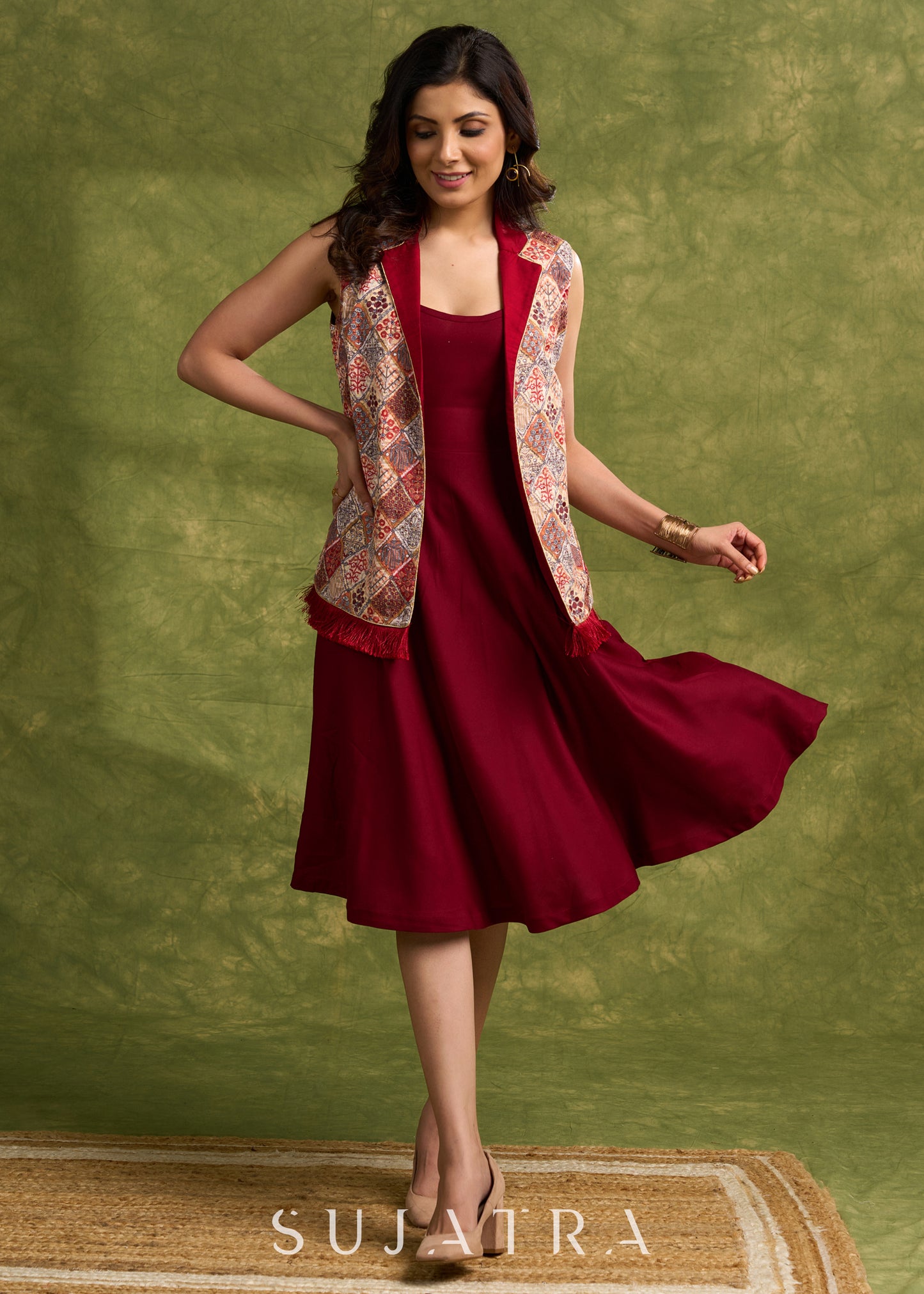 Elegant Fusion Of Ivory & Maroon , Self Embroidered Sleeveless Jacket With Silk Collar - Dress Optional