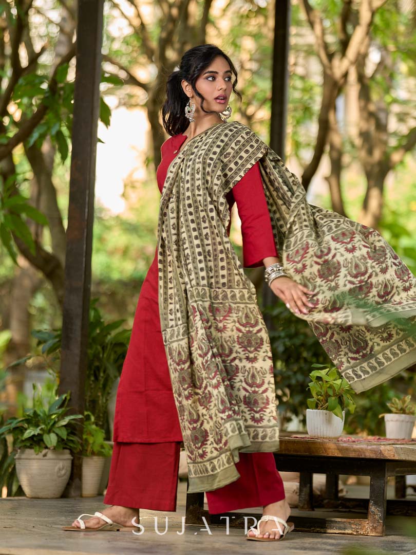 Timeless Beige Mul Cotton Dupatta with Contrasting Floral Pallu