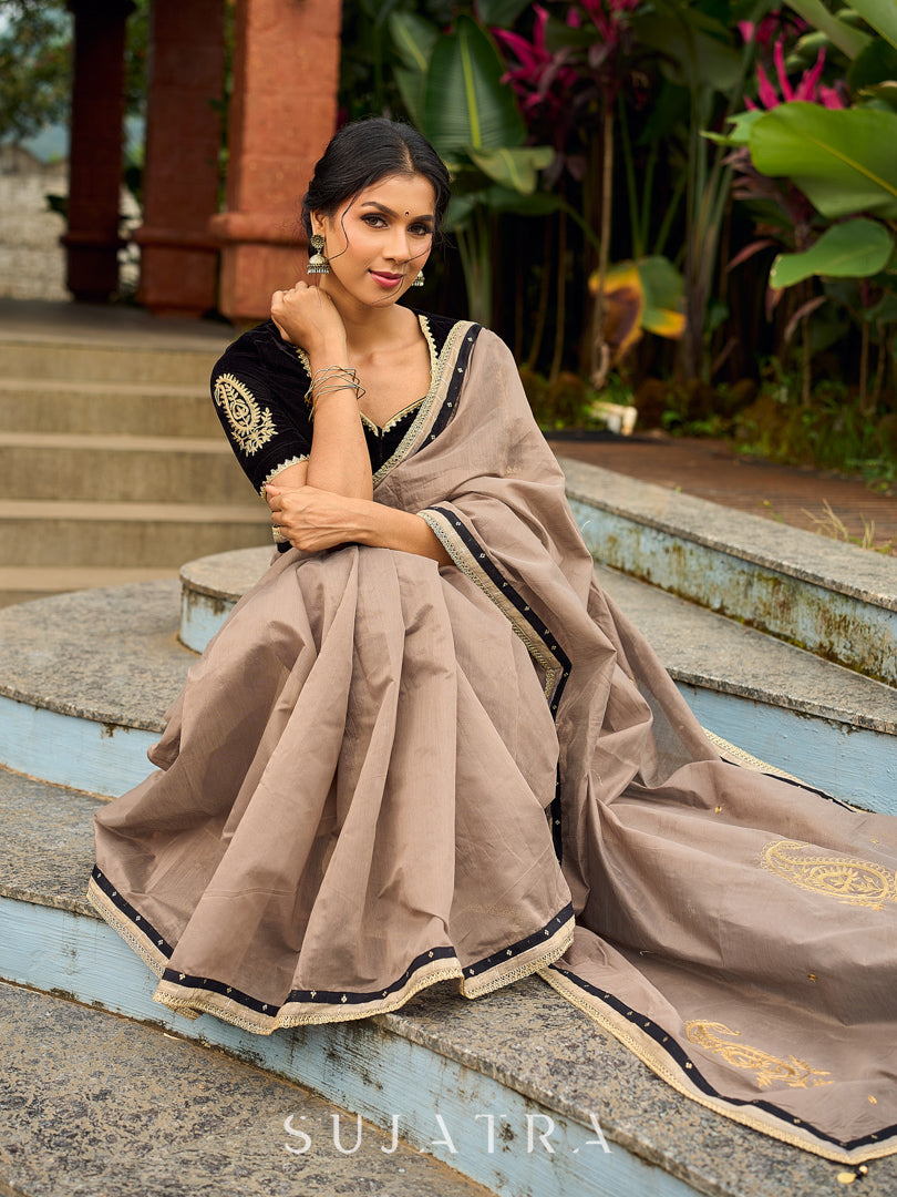 Contemporary Beige Chanderi Silk Saree with Black-Gold Woven Border & Embroidered Pallu