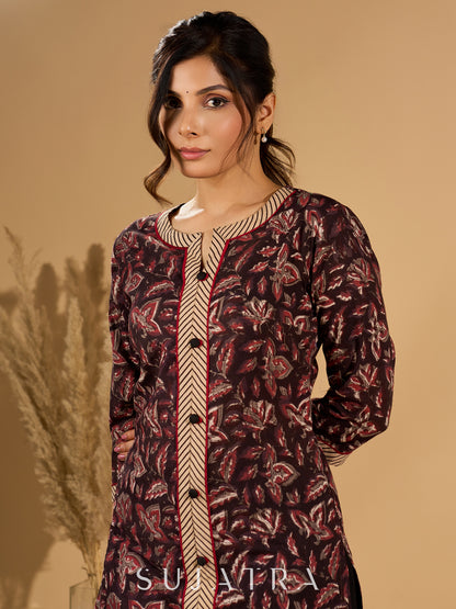 Noir Flora Mul Cotton Kurta with Contrasting Ajrakh Details
