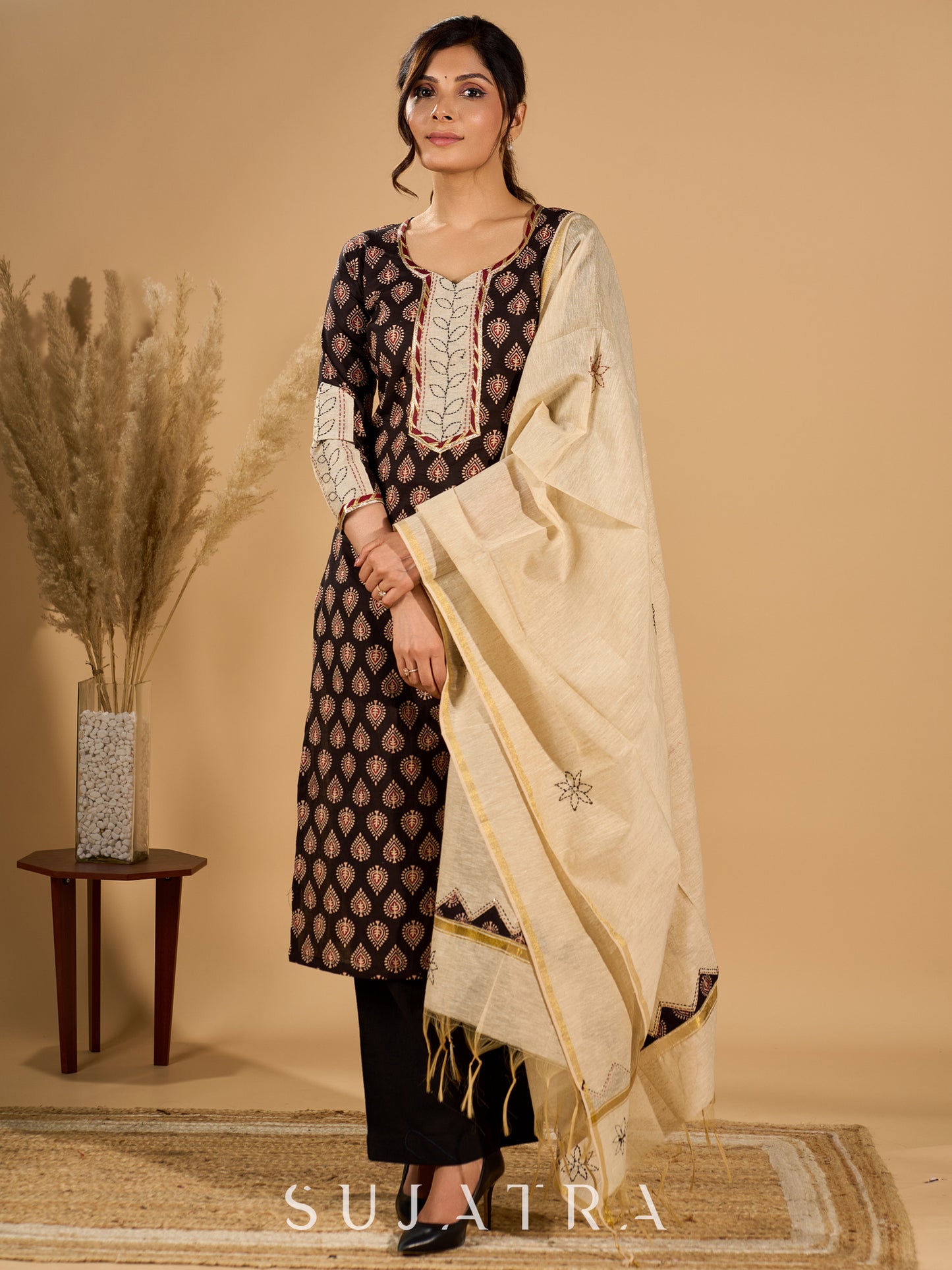Artisan Noir Kurta Set with Intricate Appliqué & Kantha Work Silk Dupatta
