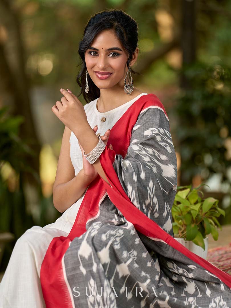 Elegant White Cotton Kurta with Easy Gathered Fit