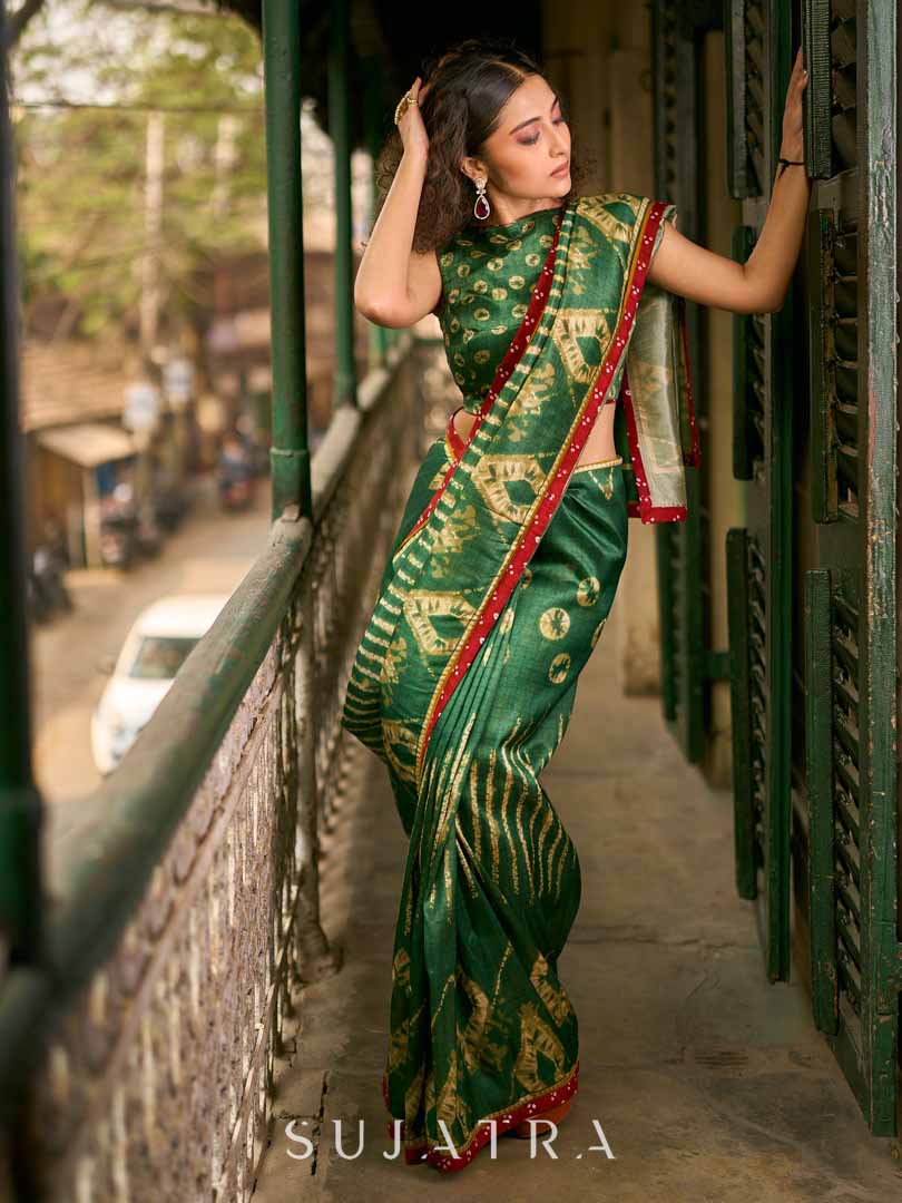 Bottle Green Shibori Art Silk Saree with Contrasting Red Bandhani Border