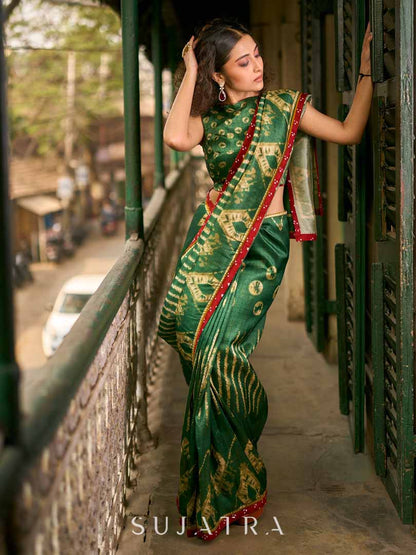 Bottle Green Shibori Art Silk Saree with Contrasting Red Bandhani Border