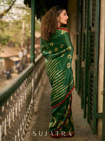 Bottle Green Shibori Art Silk Saree with Contrasting Red Bandhani Border