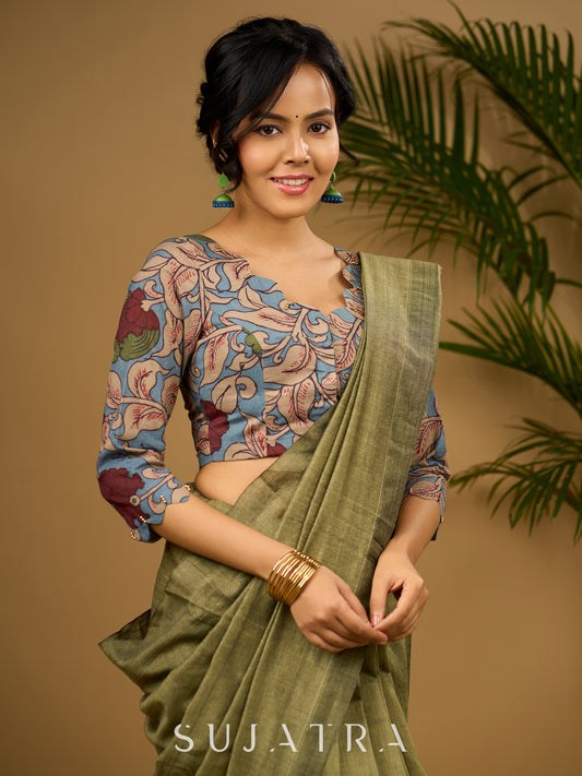 Elegant scallop neck blouse with vibrant kalamkari print - Optional Plain Saree
