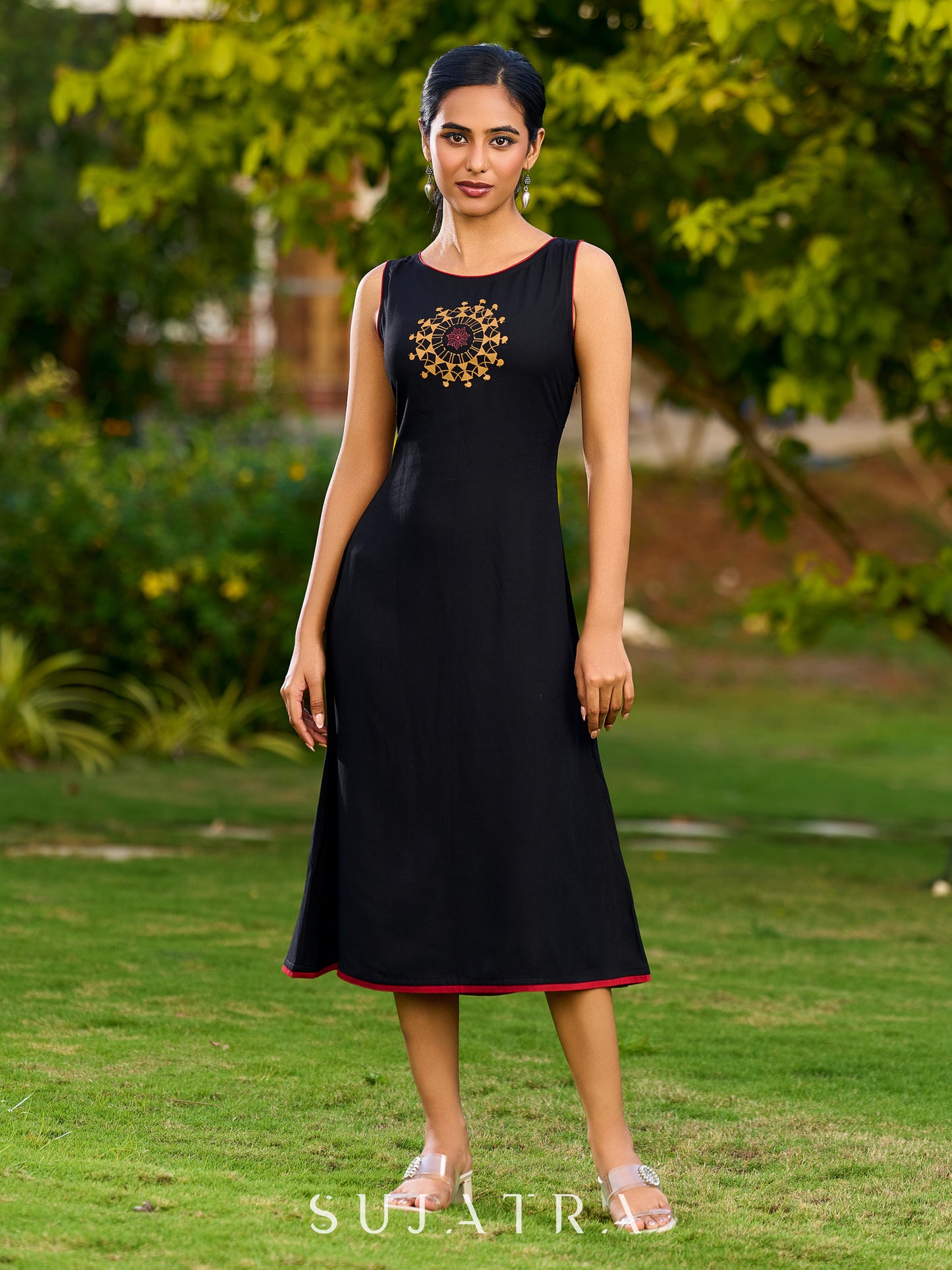 Chic Black Sleeveless Rayon Dress Adorned With Hand-Painted Warli Motif And Maroon Detailing