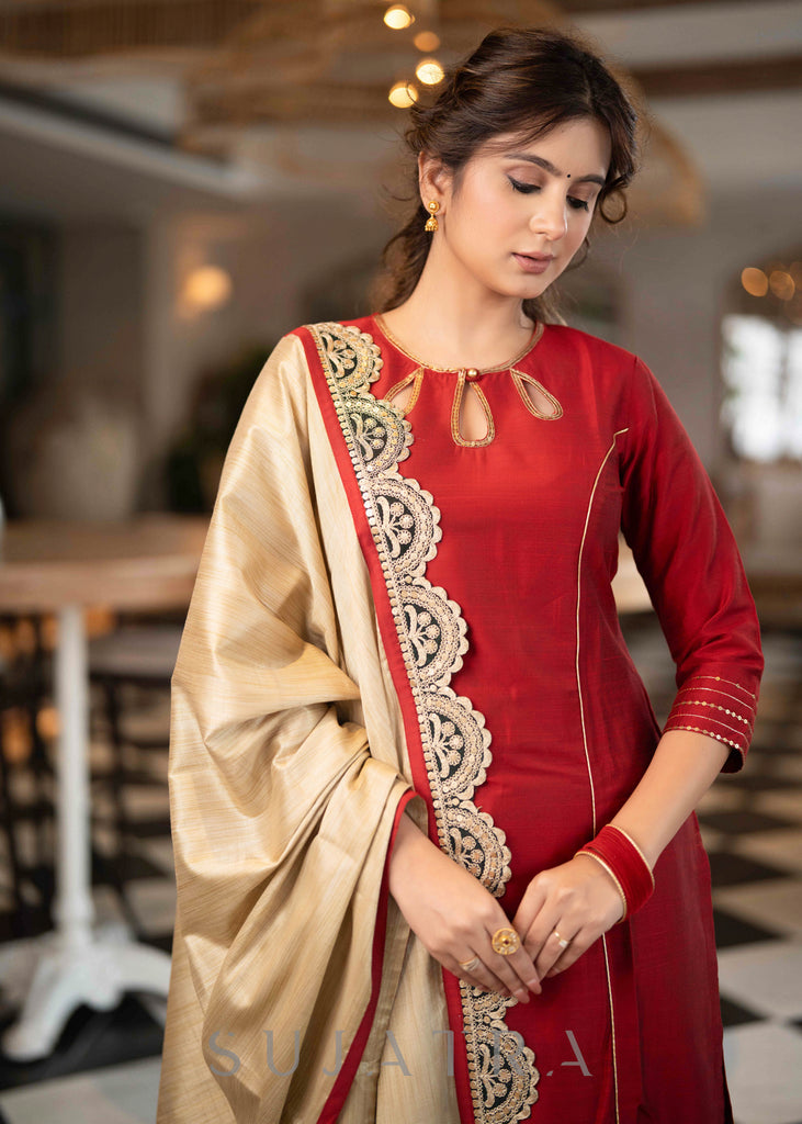 Share 198+ red kurti with golden work