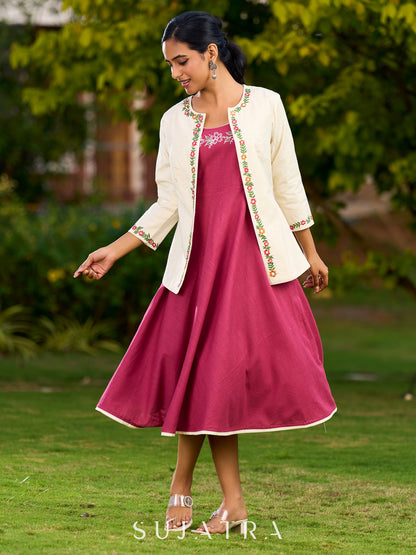 Sophisticated Ivory Cotton Flex Open Jacket Accented with Floral Embroidery Along the Neckline and Sleeves