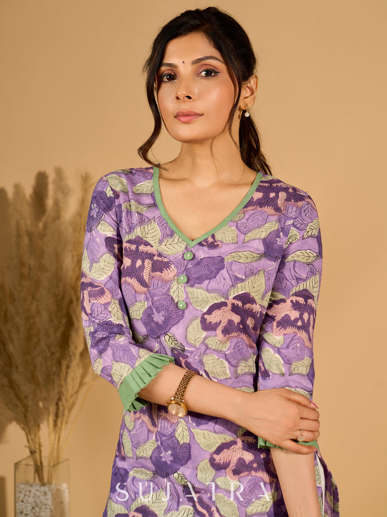 Lilac Grace Printed Mul Cotton Kurta with Contrast Green Touches