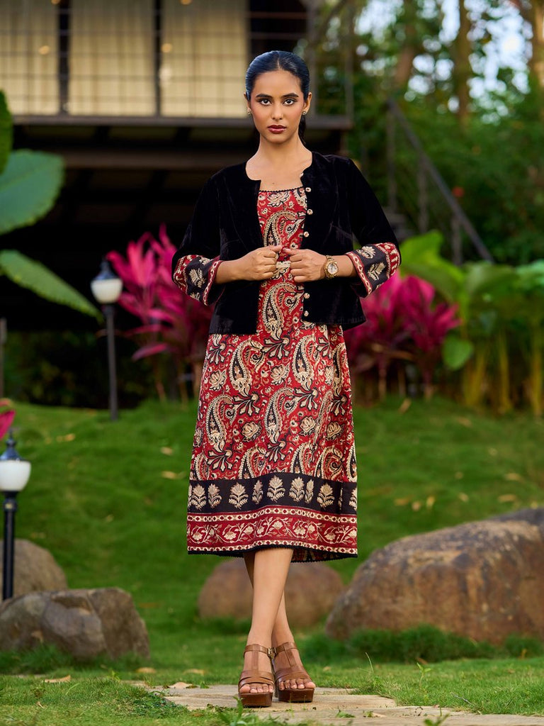 Chic Maroon Cotton Sleeveless Dress With Paisley Block Print And Lace Waist Detail