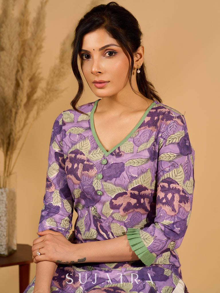 Lilac Grace Printed Mul Cotton Kurta with Contrast Green Touches
