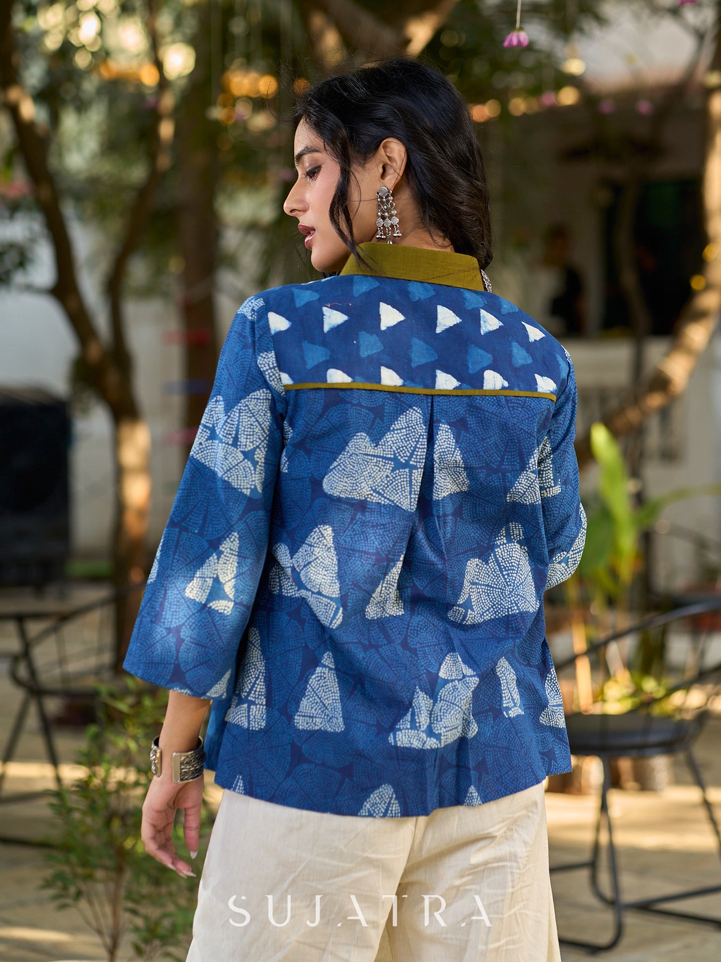 Indigo Contemporary Cotton Shirt with Geometric Pattern and Contrast Accents