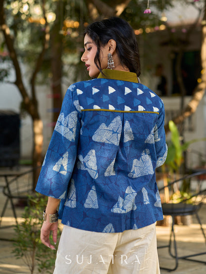 Indigo Contemporary Cotton Shirt with Geometric Pattern and Contrast Accents