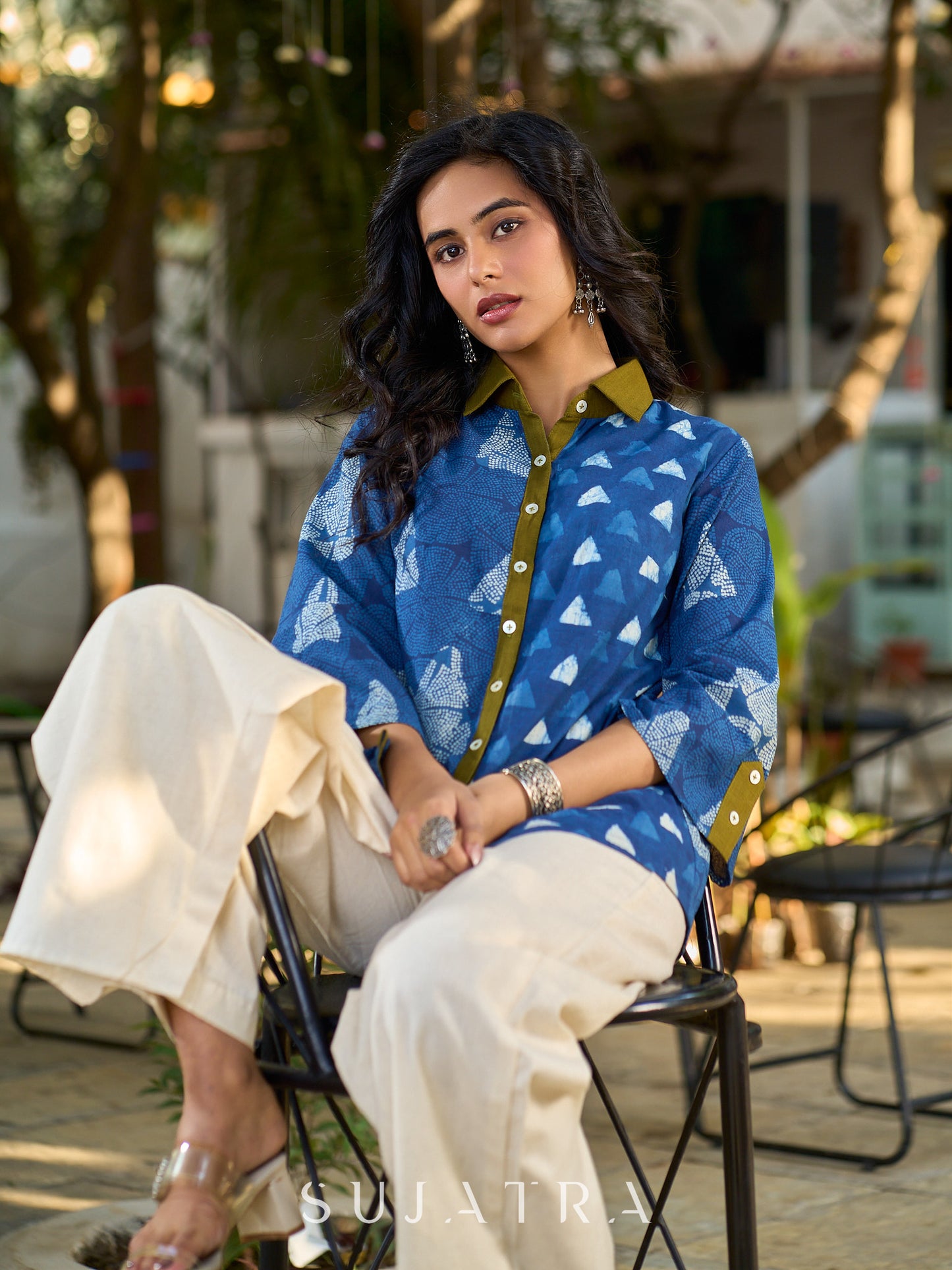Indigo Contemporary Cotton Shirt with Geometric Pattern and Contrast Accents