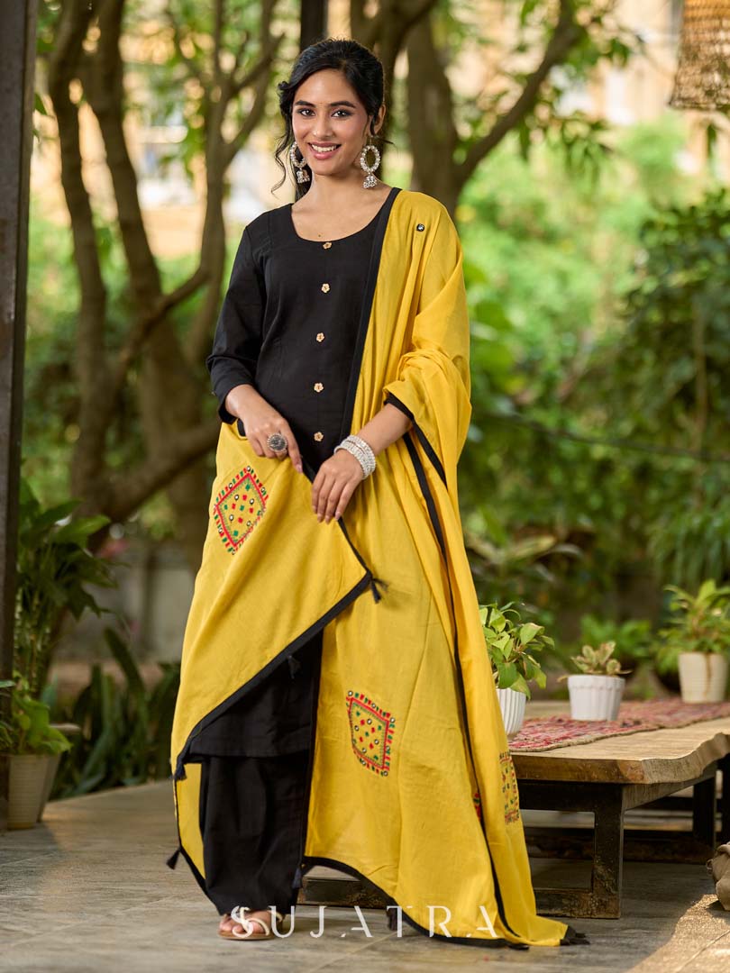 Rich Yellow Mul Cotton Dupatta with Minimal Kutch Embroidery
