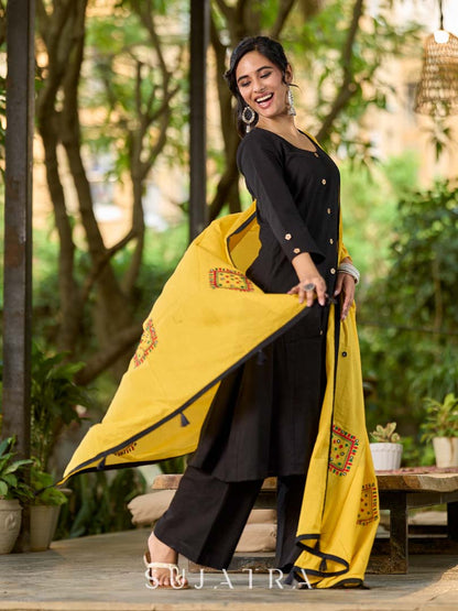 Rich Yellow Mul Cotton Dupatta with Minimal Kutch Embroidery