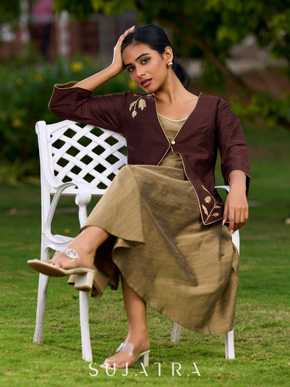 Refined Dark Brown Silk Jacket Featuring Embroidery and Shimmer-Lined Bell Sleeves