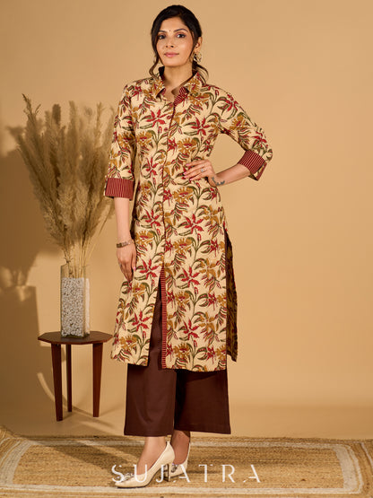 Blissful Beige Mul Cotton Floral Printed Kurta with Contrast Ajrakh Accents