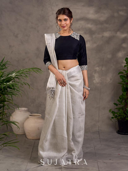 Exquisite Grey Pure Linen Saree with Cutwork