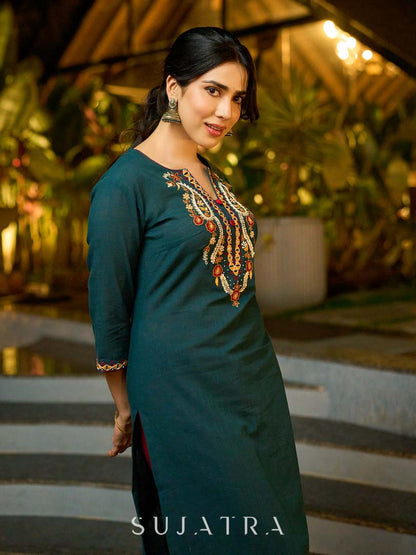 Graceful Teal Cotton Kurta Adorned with Intricate Paisley Embroidery