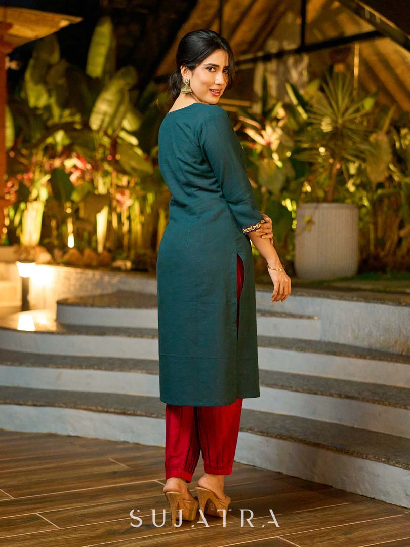 Graceful Teal Cotton Kurta Adorned with Intricate Paisley Embroidery